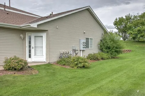 2160 Cleveland Lane S Cambridge MN 55008