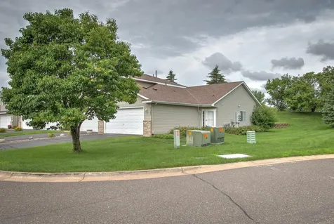 2160 Cleveland Lane S Cambridge MN 55008