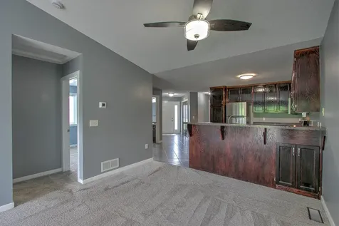 2160 Cleveland Lane S Cambridge MN 55008
