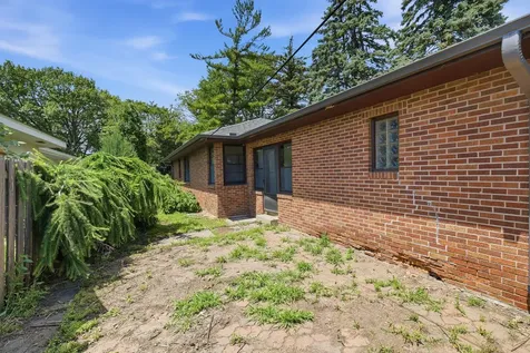 3131 Parkview Boulevard Robbinsdale MN 55422