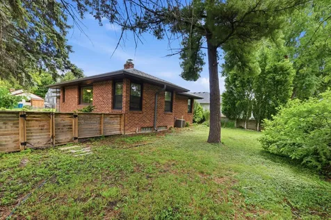 3131 Parkview Boulevard Robbinsdale MN 55422