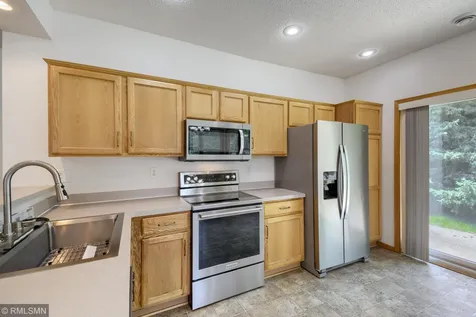 476 Hayes Drive Hastings MN 55033