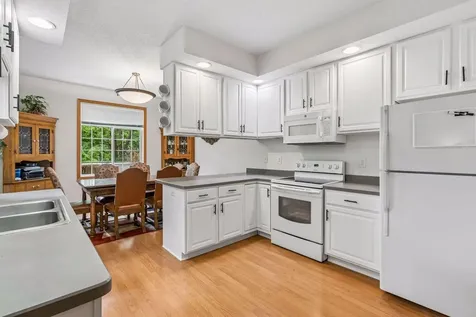 4805 Iris Alcove White Bear Twp MN 55127