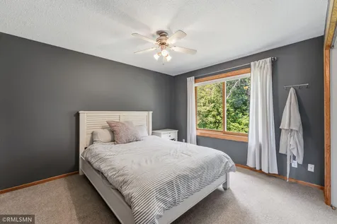 6459 Craig Drive Eden Prairie MN 55346