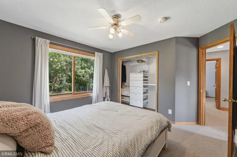 6459 Craig Drive Eden Prairie MN 55346