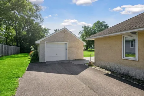 10105 1st Avenue S Bloomington MN 55420