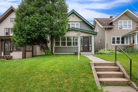 503 N 27th Avenue W Duluth MN 55806