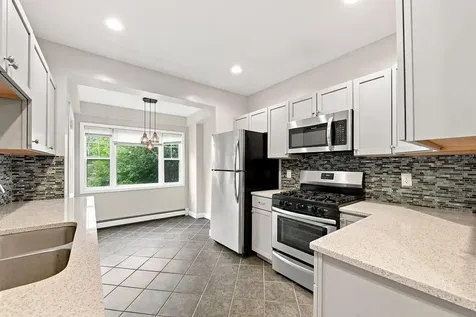 503 N 27th Avenue W Duluth MN 55806