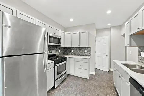 503 N 27th Avenue W Duluth MN 55806