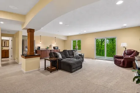 16527 75th Avenue N Maple Grove MN 55311