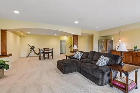 16527 75th Avenue N Maple Grove MN 55311