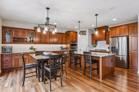 16527 75th Avenue N Maple Grove MN 55311