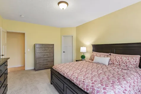 16527 75th Avenue N Maple Grove MN 55311