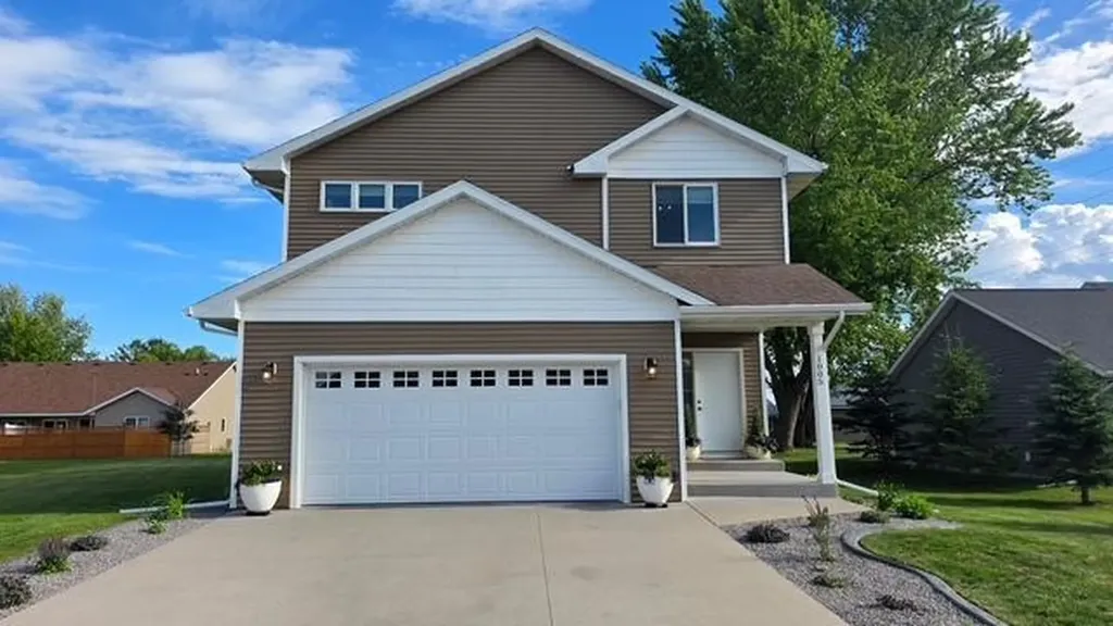 1005 Main Street E Cleveland MN 56017