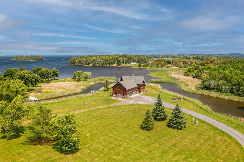 2987 Country Road 20 International Falls MN 56649