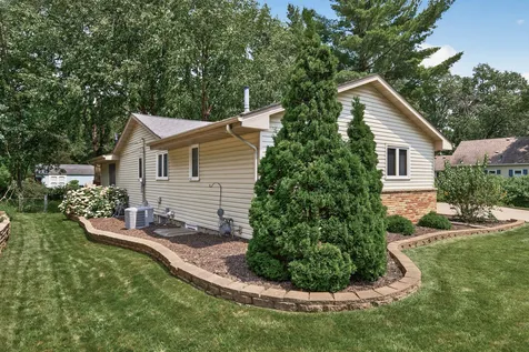 2649 Hillview Road Mounds View MN 55112