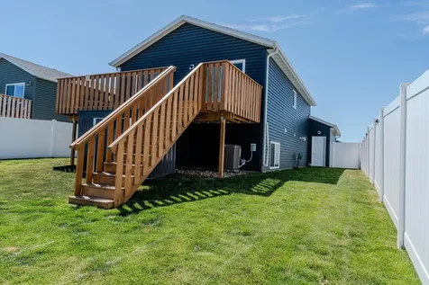 6738 Joseph Street Horace ND 58047