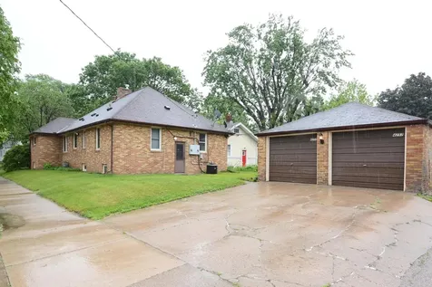 4255 Thomas Avenue N Minneapolis MN 55412