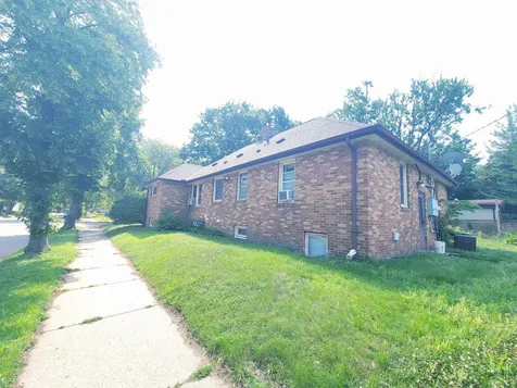 4255 Thomas Avenue N Minneapolis MN 55412
