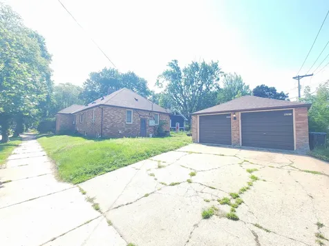 4255 Thomas Avenue N Minneapolis MN 55412