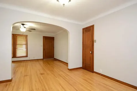 4255 Thomas Avenue N Minneapolis MN 55412