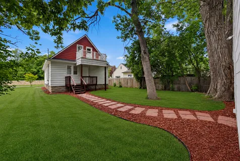 612 Elm Street S Moorhead MN 56560