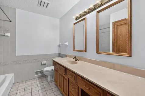17991 Natchez Avenue Prior Lake MN 55372