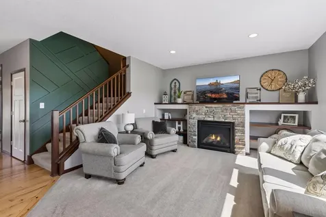 19806 Dover Drive Farmington MN 55024