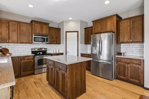 19806 Dover Drive Farmington MN 55024