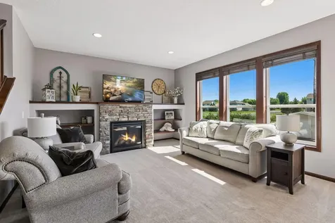 19806 Dover Drive Farmington MN 55024