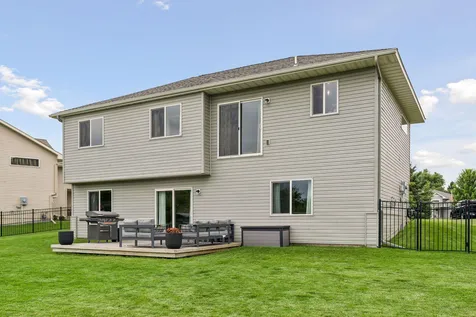 900 Winsome Way NE Isanti MN 55040