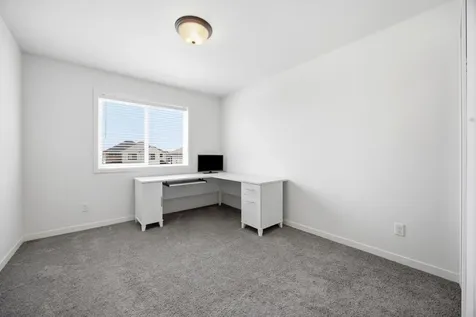 6653 Toronto Drive S Fargo ND 58104