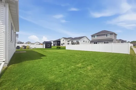6653 Toronto Drive S Fargo ND 58104