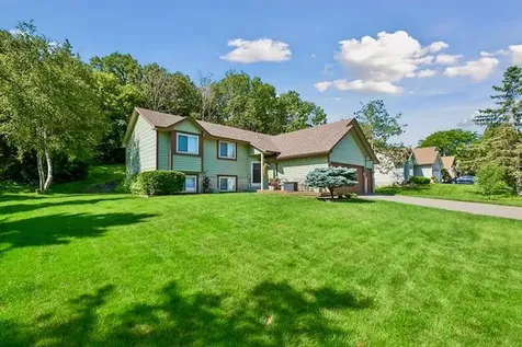626 Hillside Drive Eagan MN 55121
