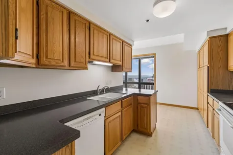 168 6th Street E Saint Paul MN 55101