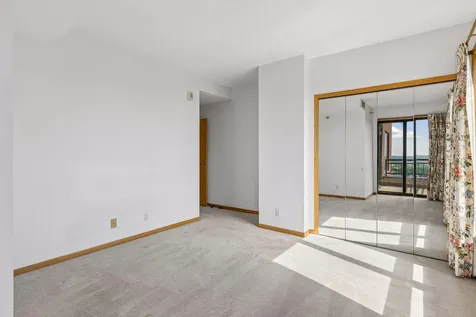 168 6th Street E Saint Paul MN 55101