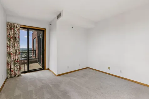 168 6th Street E Saint Paul MN 55101