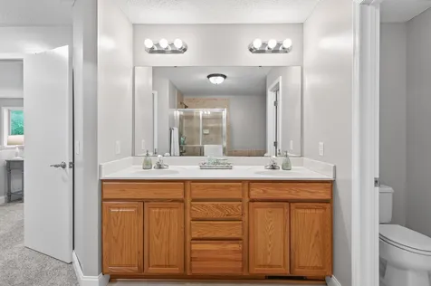 637 Crane Creek Lane Eagan MN 55121