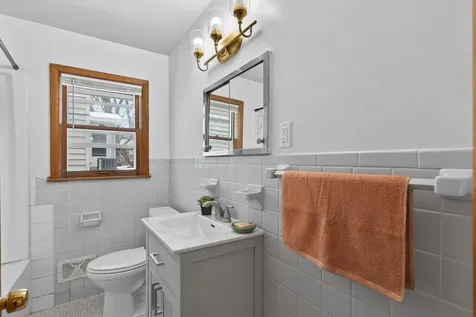 5608 -5610 28th Avenue S Minneapolis MN 55417