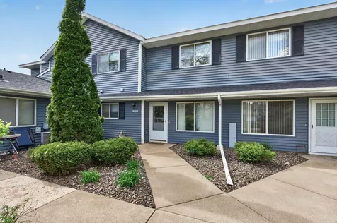 5973 Dellwood Avenue Shoreview MN 55126