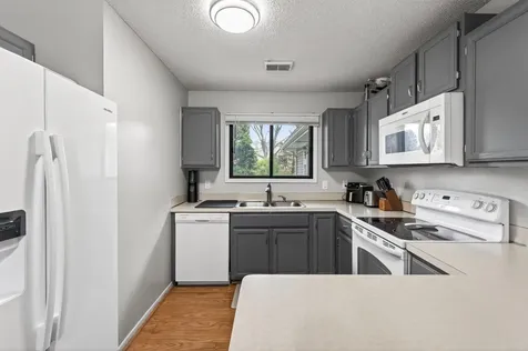 5973 Dellwood Avenue Shoreview MN 55126