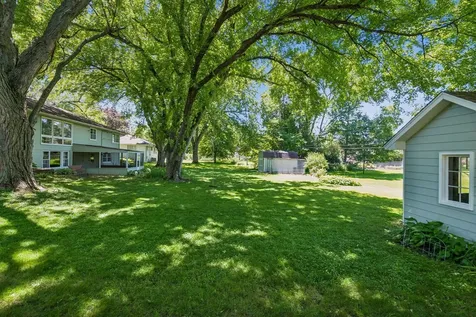 5536 Holiday Road Minnetonka MN 55345