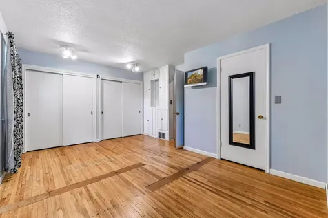 5536 Holiday Road Minnetonka MN 55345