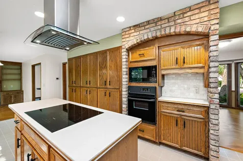 12050 48th Avenue N Plymouth MN 55442