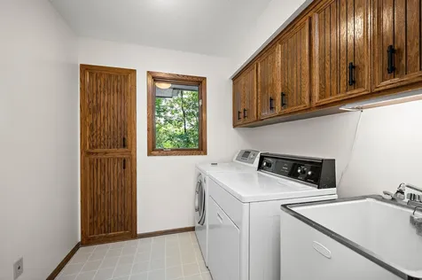 12050 48th Avenue N Plymouth MN 55442