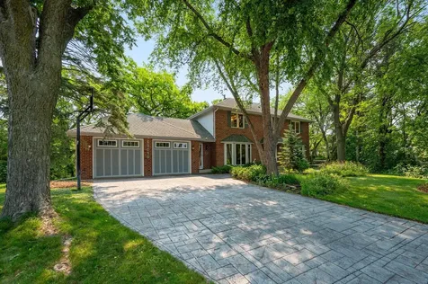 12050 48th Avenue N Plymouth MN 55442