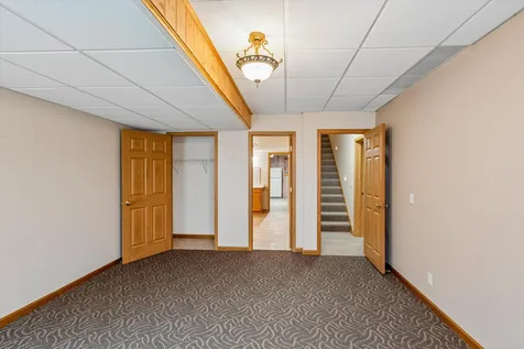 505 Holly Lane N Oakdale MN 55128