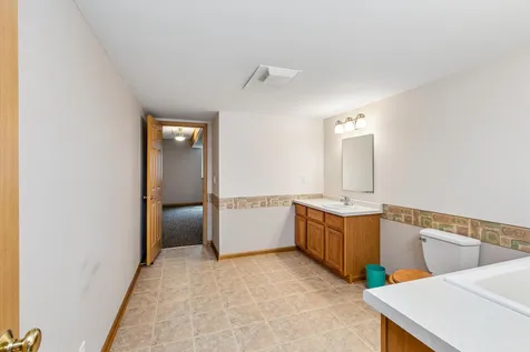 505 Holly Lane N Oakdale MN 55128