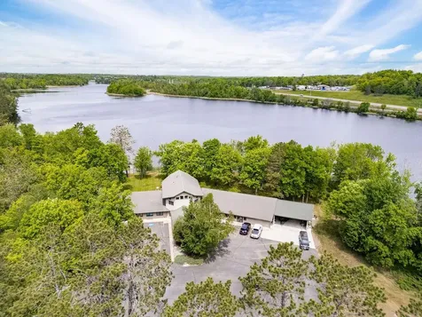 29 County Road 63 Grand Rapids MN 55744