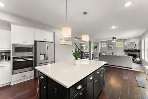 7616 103rd Avenue N Brooklyn Park MN 55445